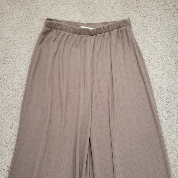 Abercrombie and fitch pointelle wide leg pants size xxs - Picture 3 of 4